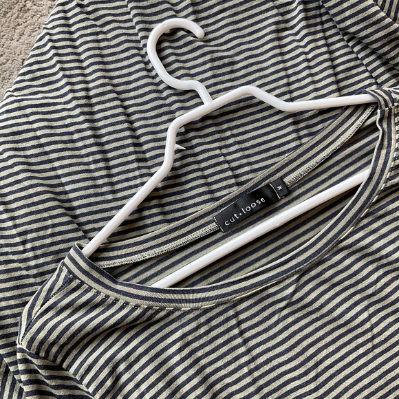 Cutloose assymetrical striped tunic in size medium - Picture 1 of 5